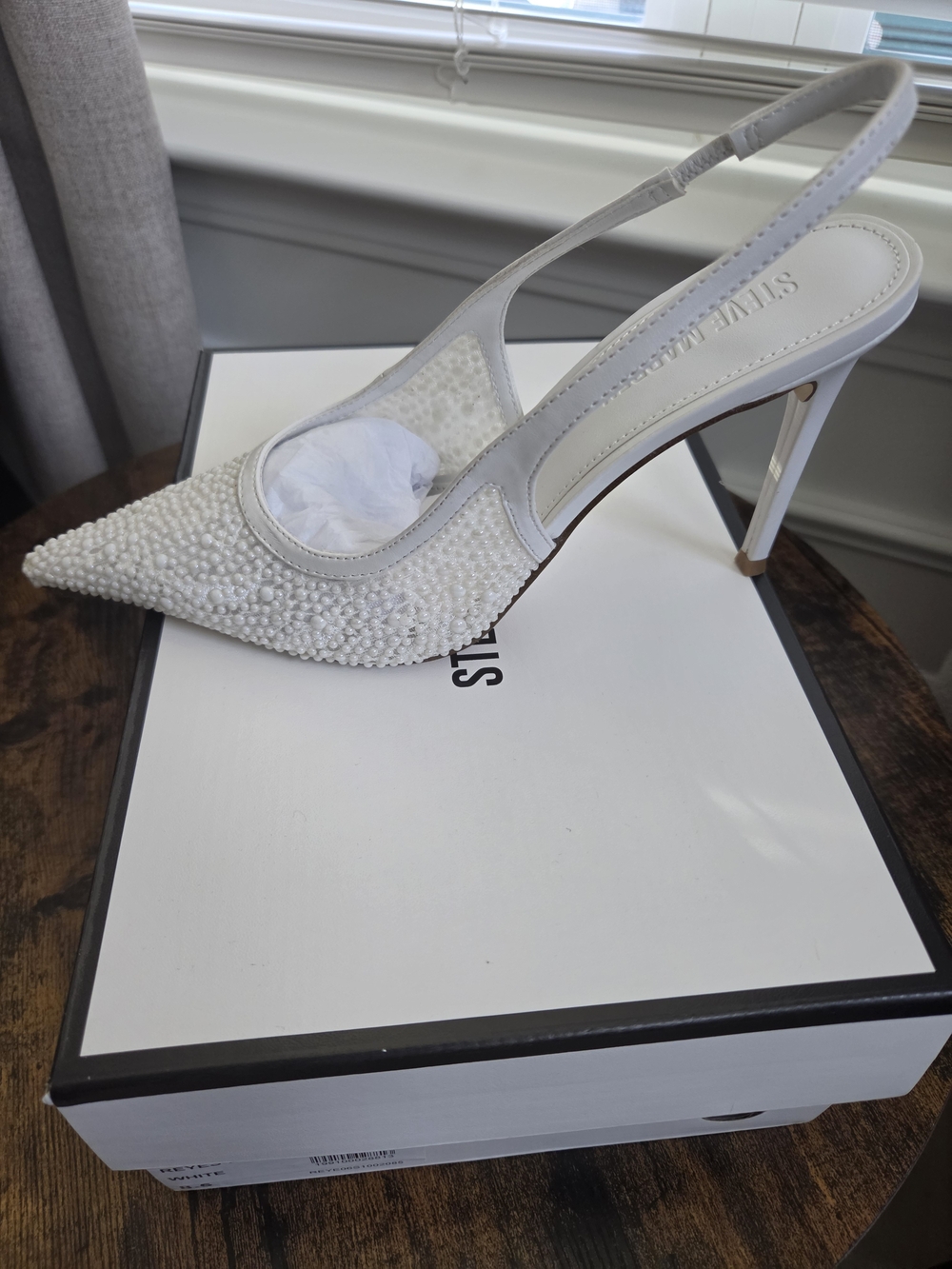 Steve Madden White Beaded Pointed Slingback Pumps - Picture 2 of 7